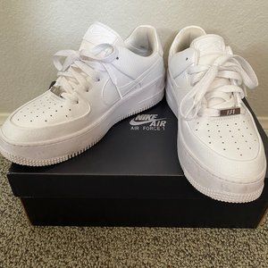 Nike Air Force 1 Sage Low Sneaker